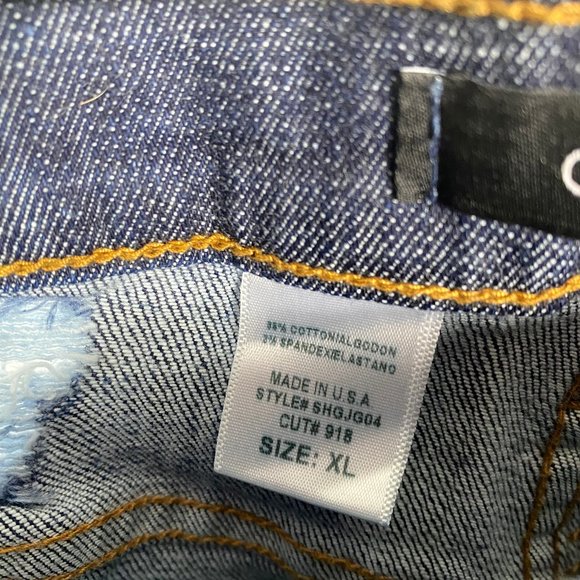 GJG Denim Short in Dark Denim - Picture 6 of 7